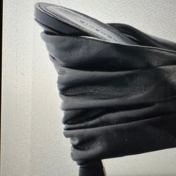 GIVENCHY Show Twist Open Toe Leather Mule🌸 - Picture 5 of 13